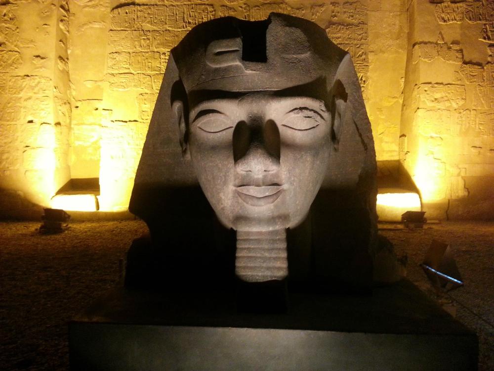 Mirror image head LUXOR